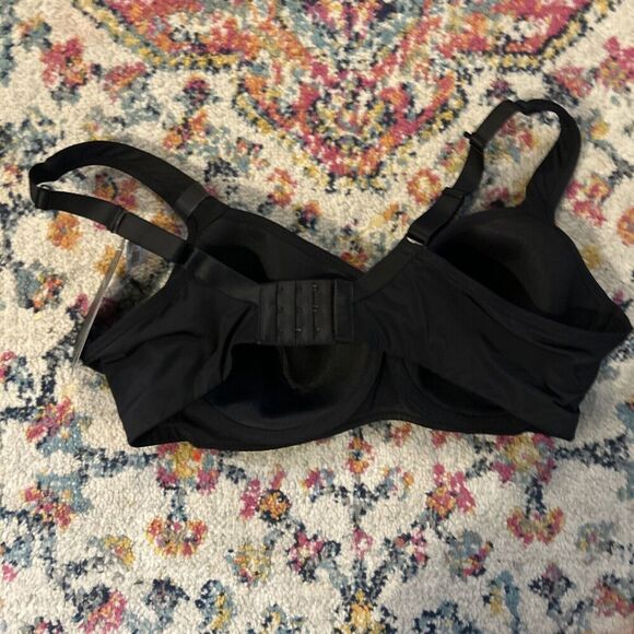 Torrid mid impact underwired sports bra 42B underwired convertible straps NWT - Picture 3 of 4